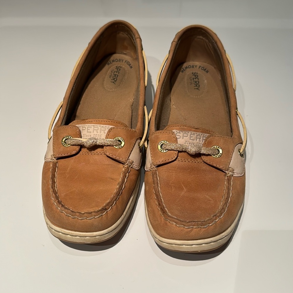 Sperry Tan and Gold Memory Foam Women Size 10